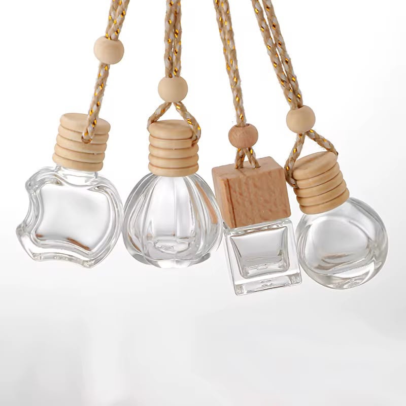 Pendant hanging essential oil bottles
