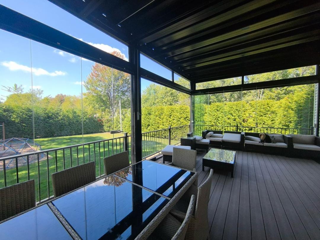 Covered patio pergola